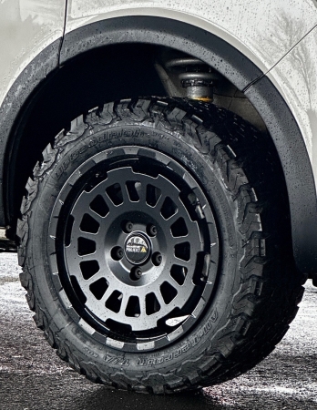 8,5x18 ET50 Twin-Monotube-Projekt-AT-HD Monobloc Alufelge in schwarz für Ford Transit Custom II